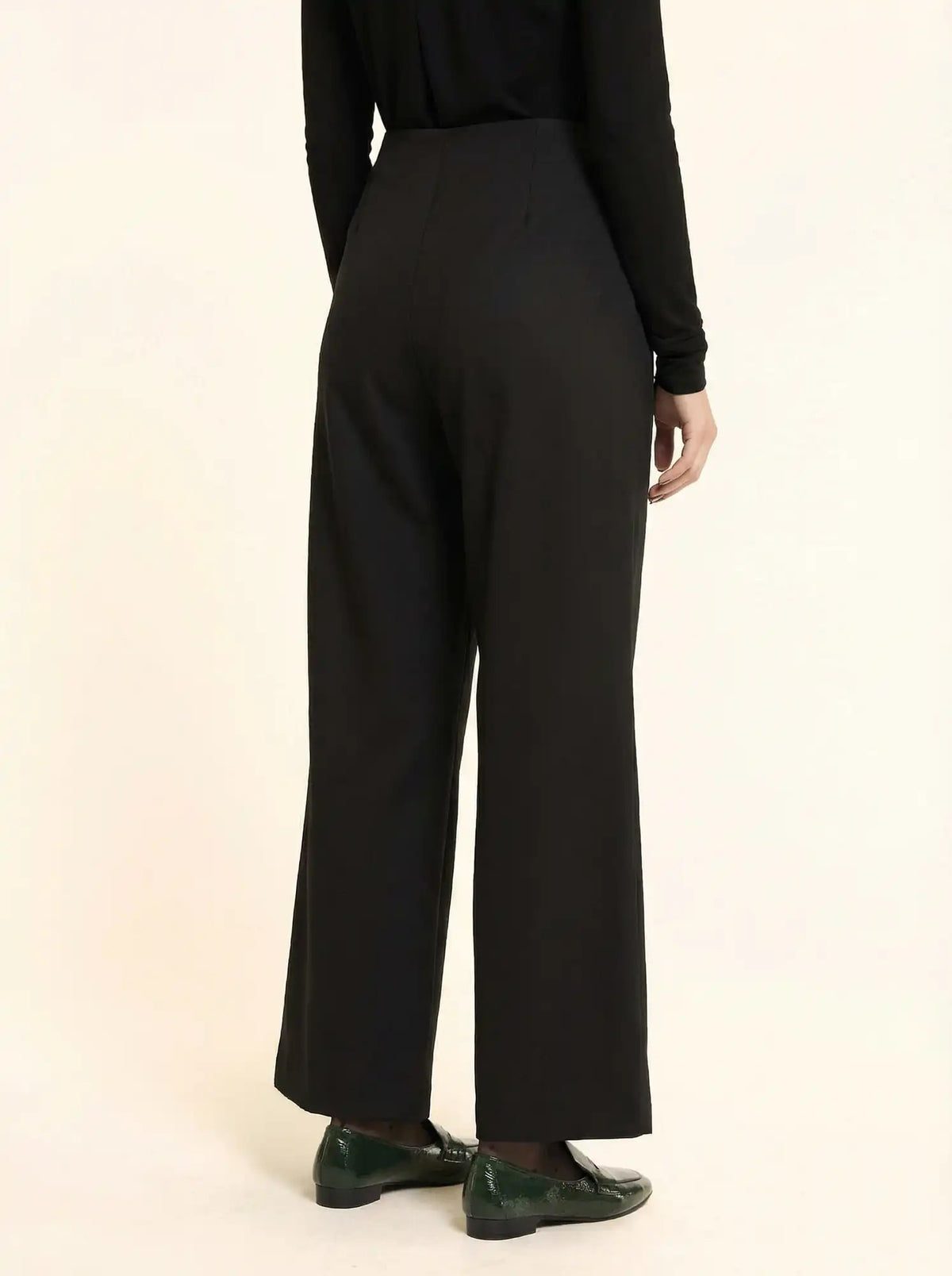 PANTALON GRETA NEGRO