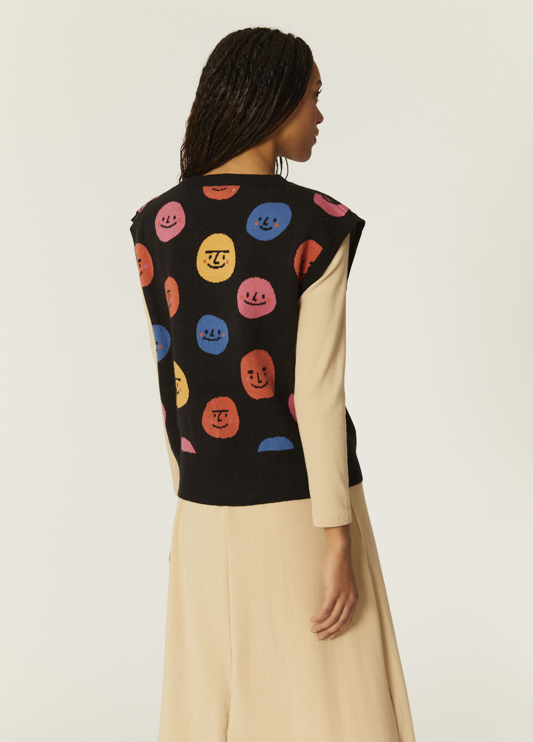 JERSEY SIN MANGAS CARAS