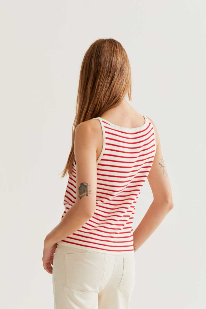 TOP RAYAS BLANCO Y ROJO BORDADO FRESA