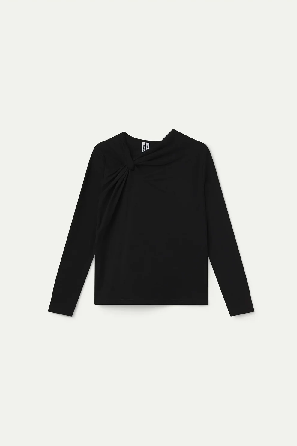 CAMISETA CON NUDO NEGRA