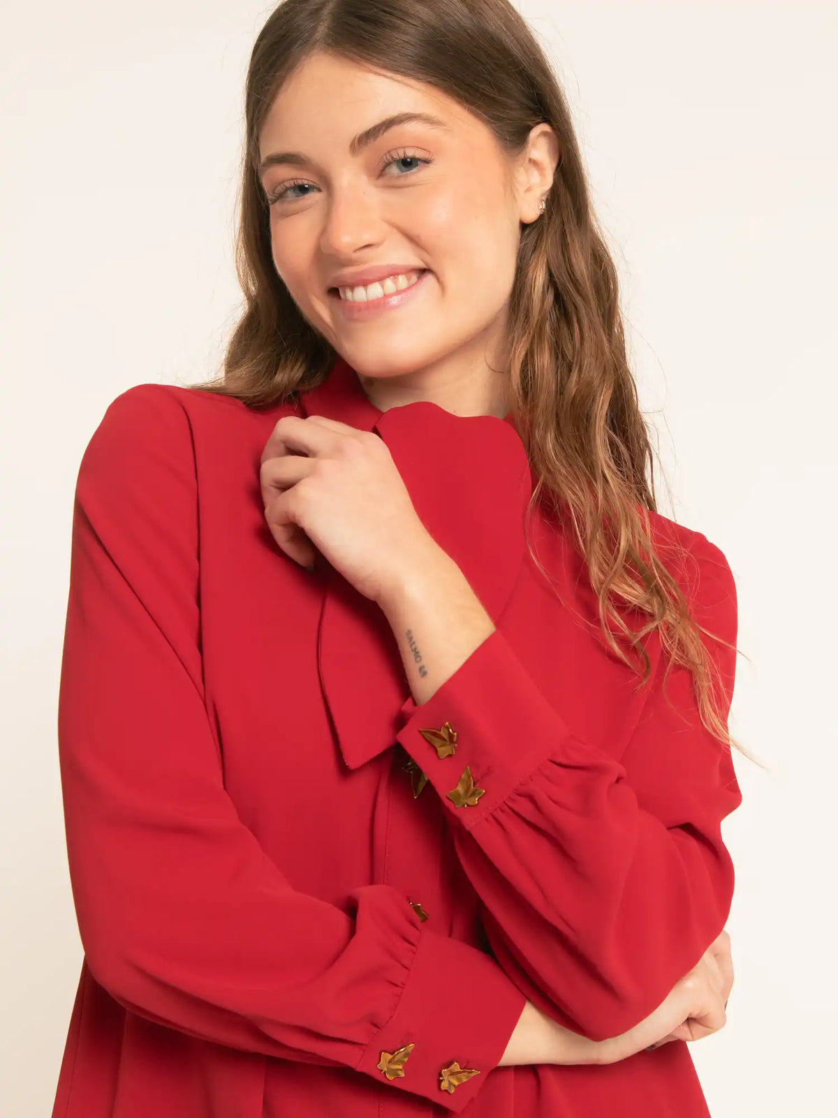 CAMISA BRUNA ROJA