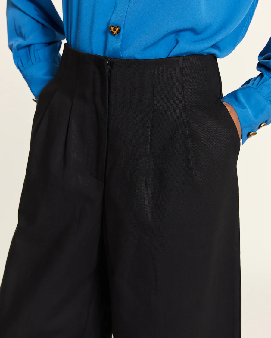 PANTALON TENCEL CON PINZAS