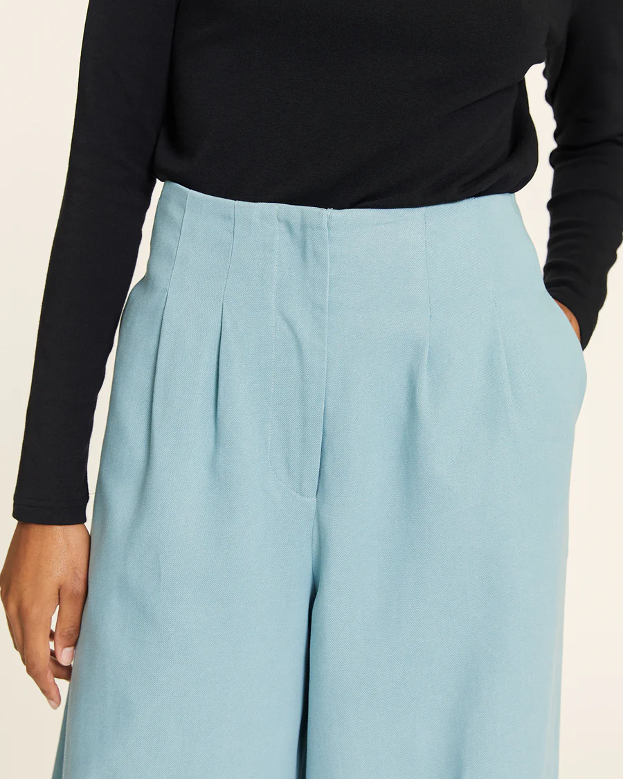 PANTALON TENCEL CON PINZAS