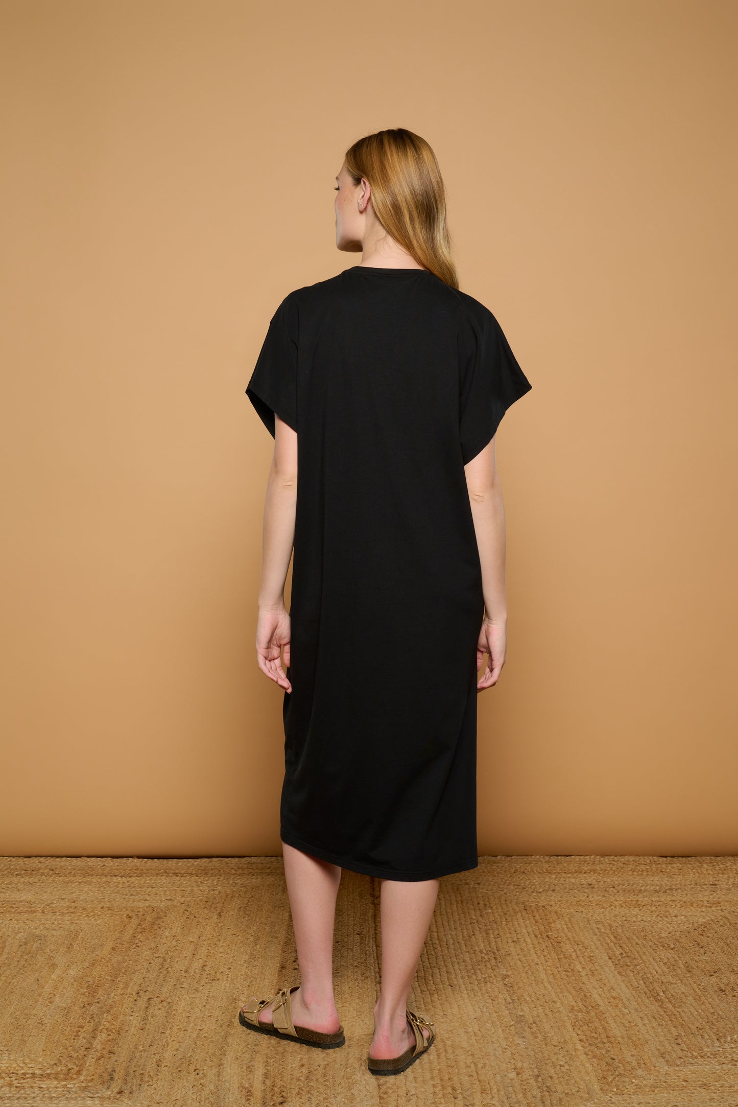 VESTIDO NEGRO BOHO