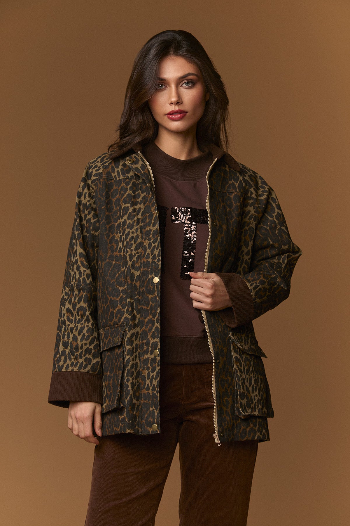 ABRIGO PARKA ESTAMPADO ANIMAL PRINT