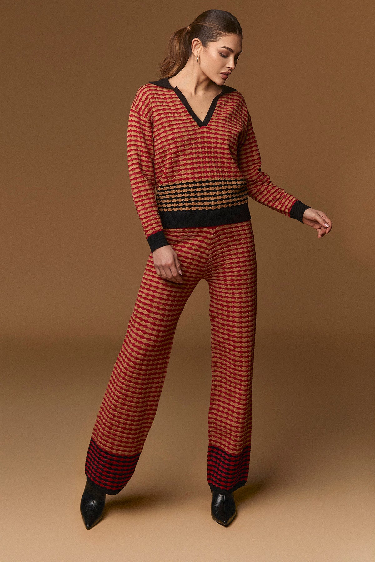 PANTALON DE PUNTO CUADROS ROJOS