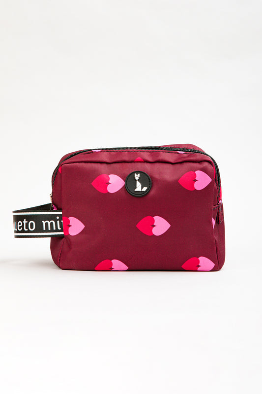 NECESER LABIOS