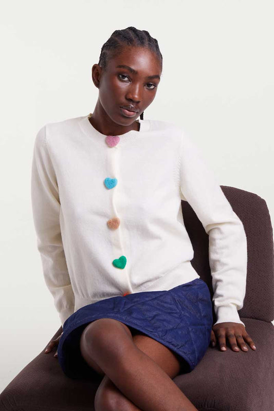CARDIGAN PUNTO BOTON CORAZONES BEIGE