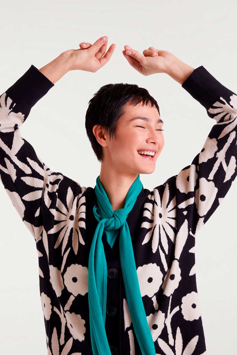 CHAQUETA  PUNTO ESTAMPADA FLORES