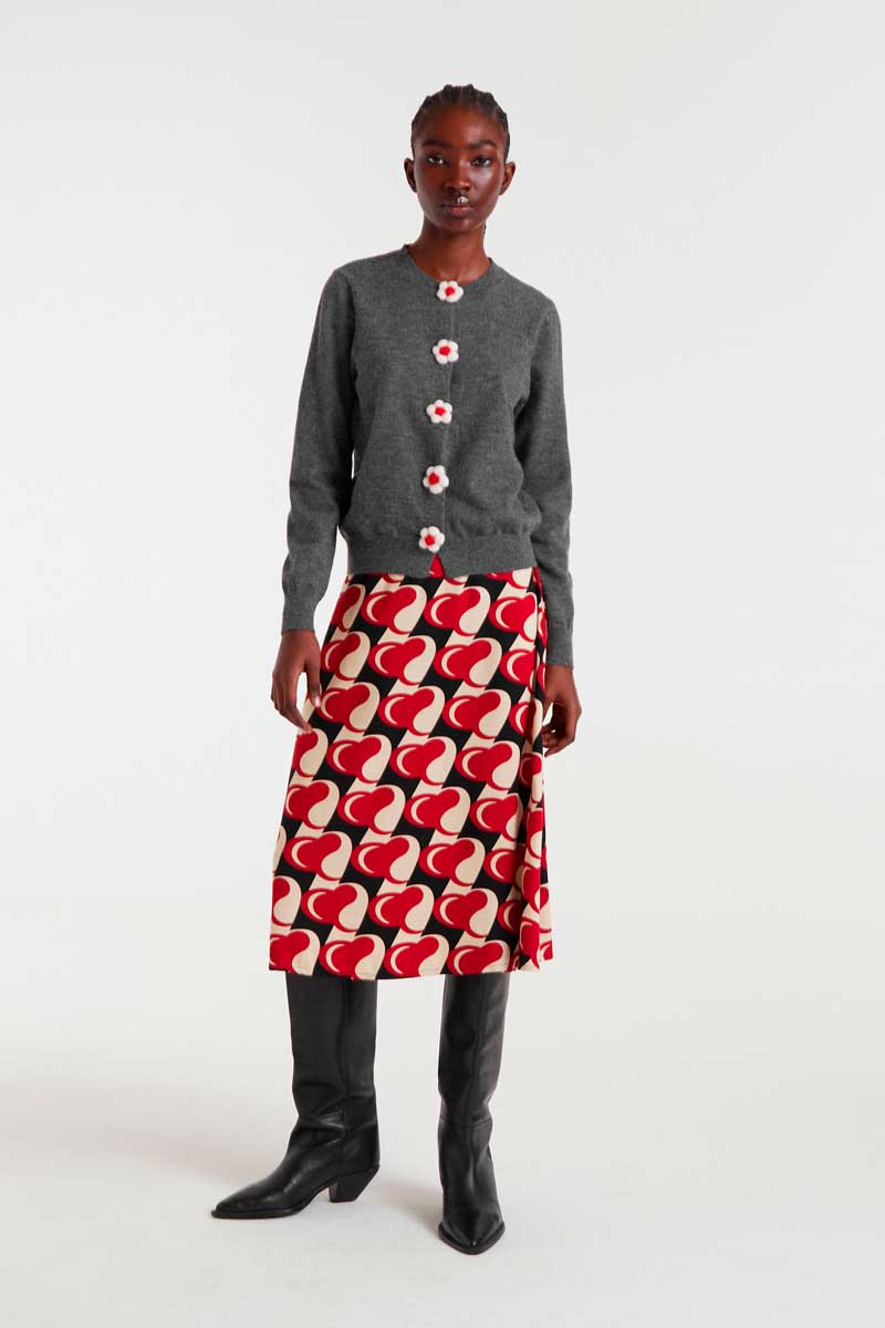 CARDIGAN DE PUNTO CON BOTON FLOR