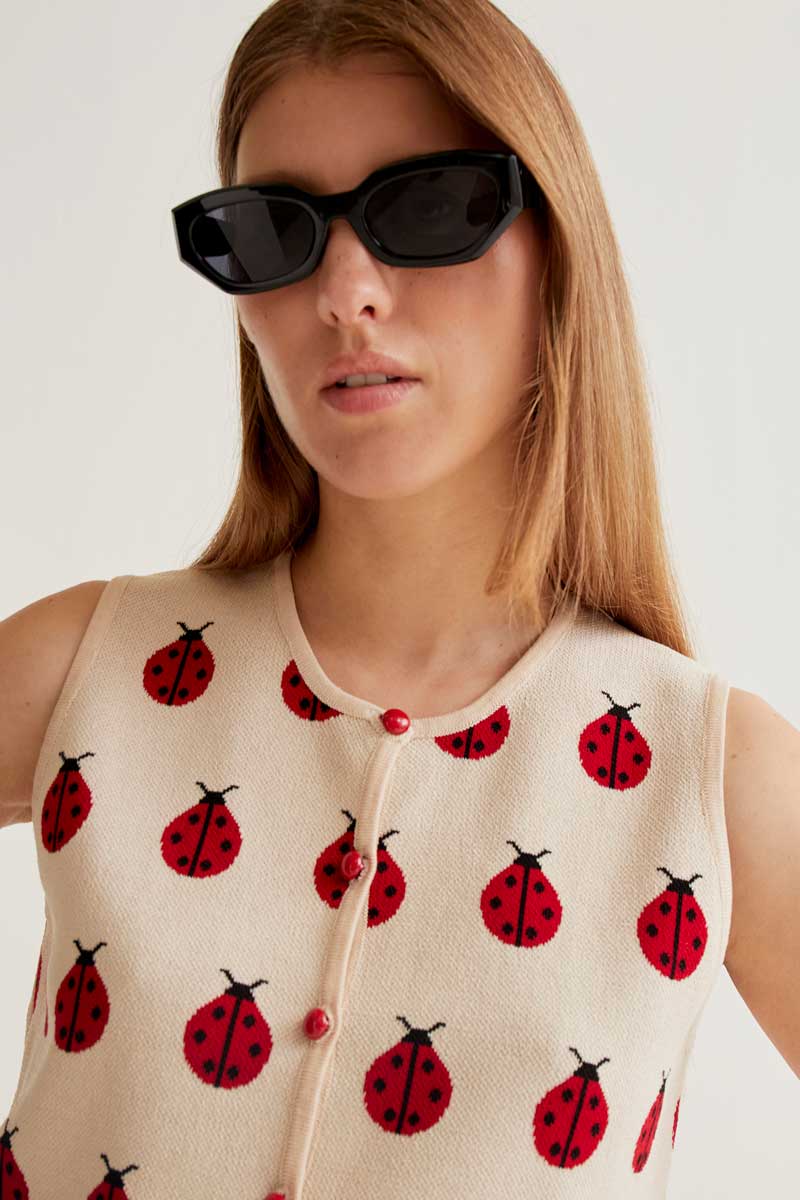 TOP PUNTO ESTAMPADO MARIQUITAS