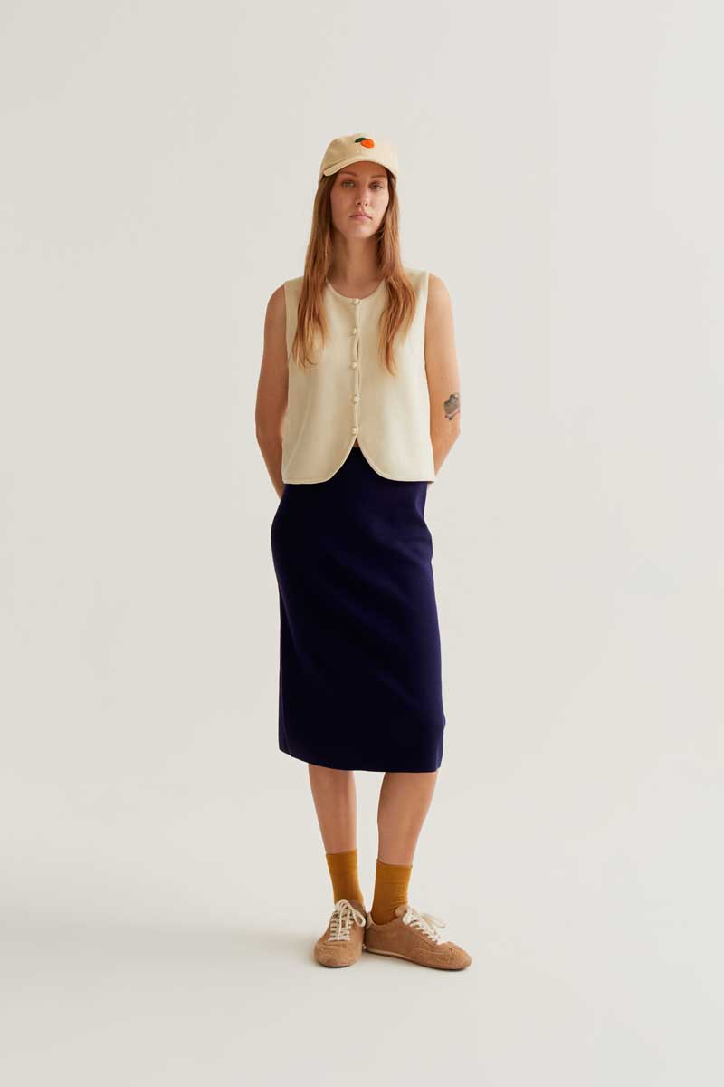 FALDA MIDI PUNTO AZUL MARINO