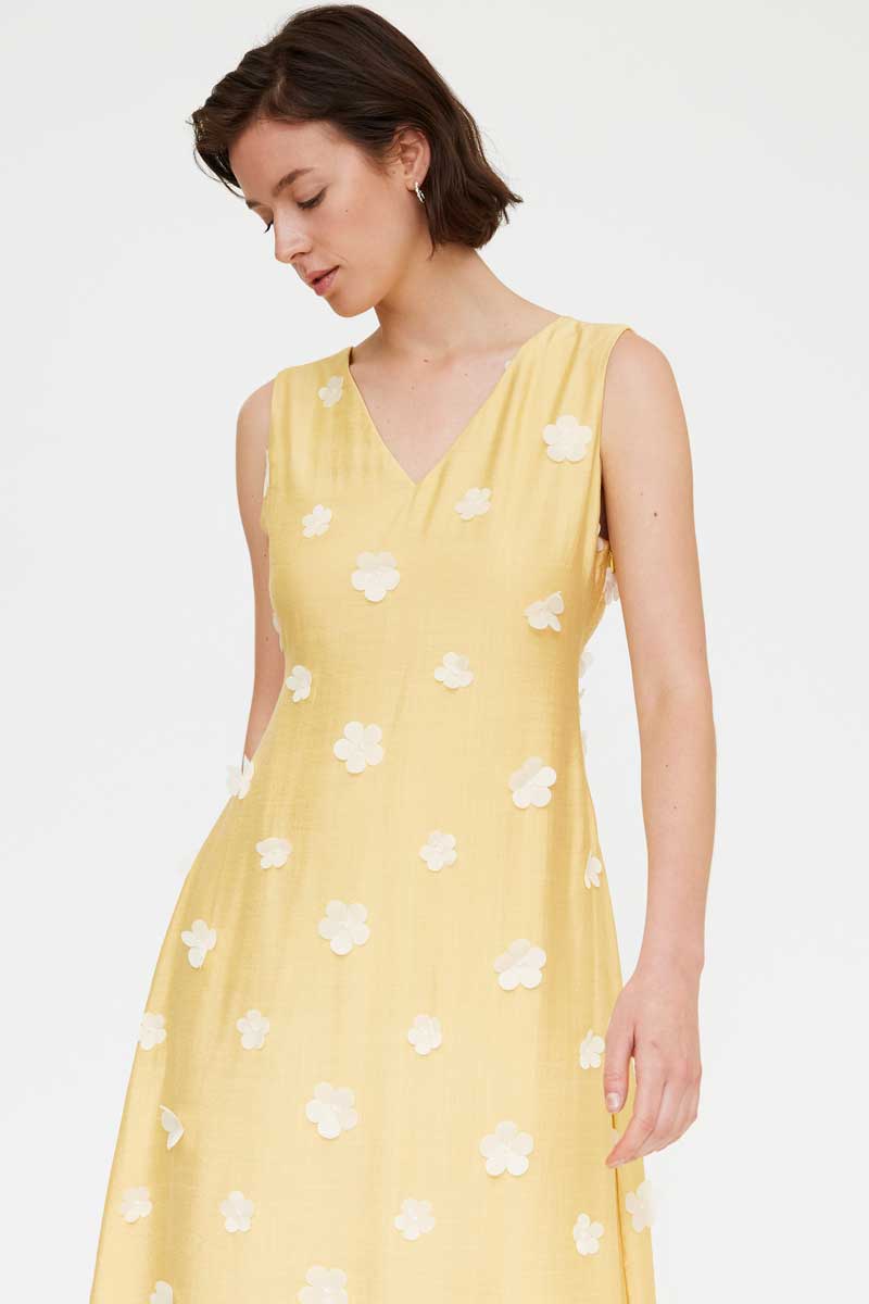 VESTIDO LARGO APLICACIONES FLOR