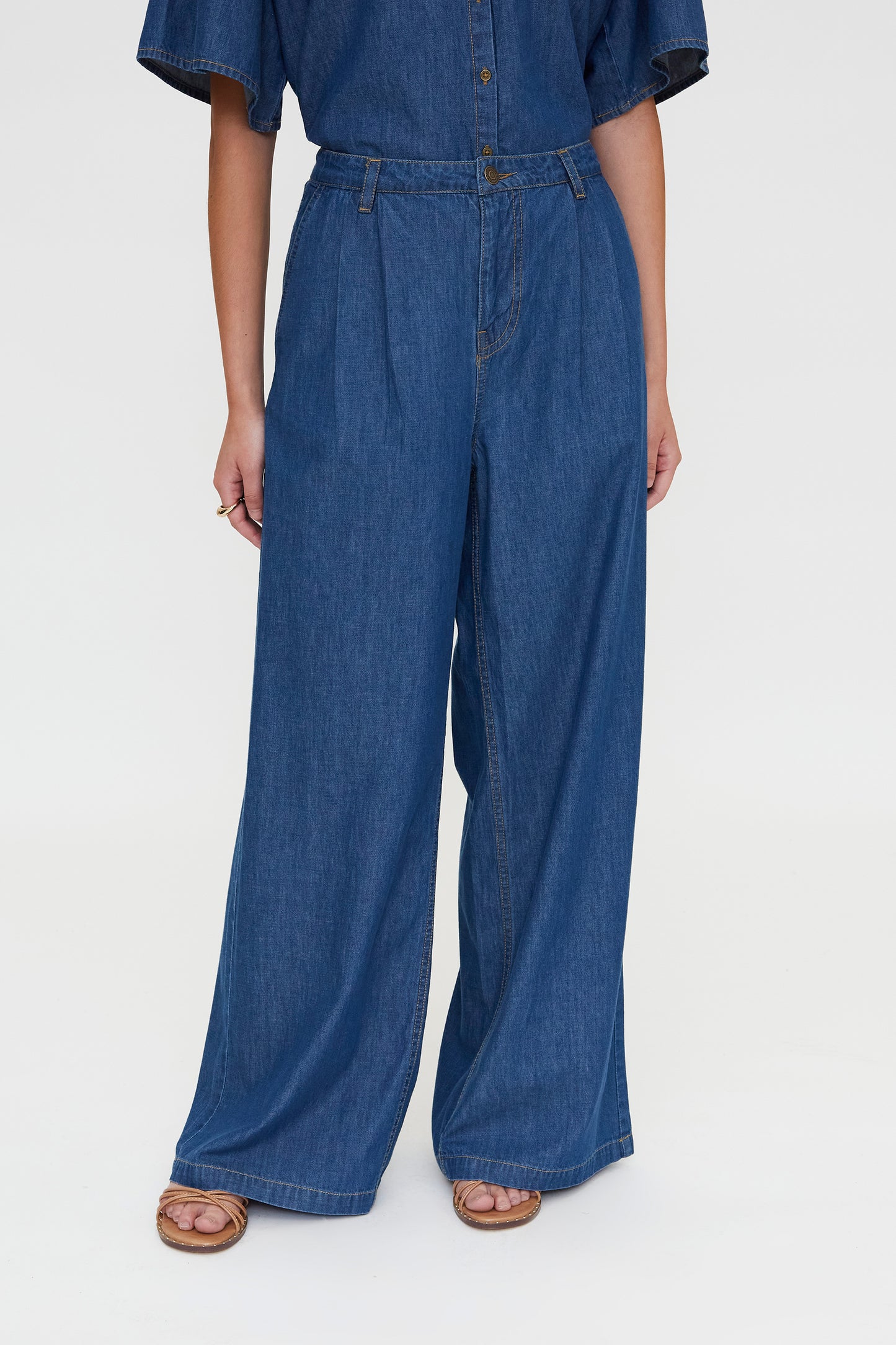 PANTALON VAQUERO TIRO ALTO