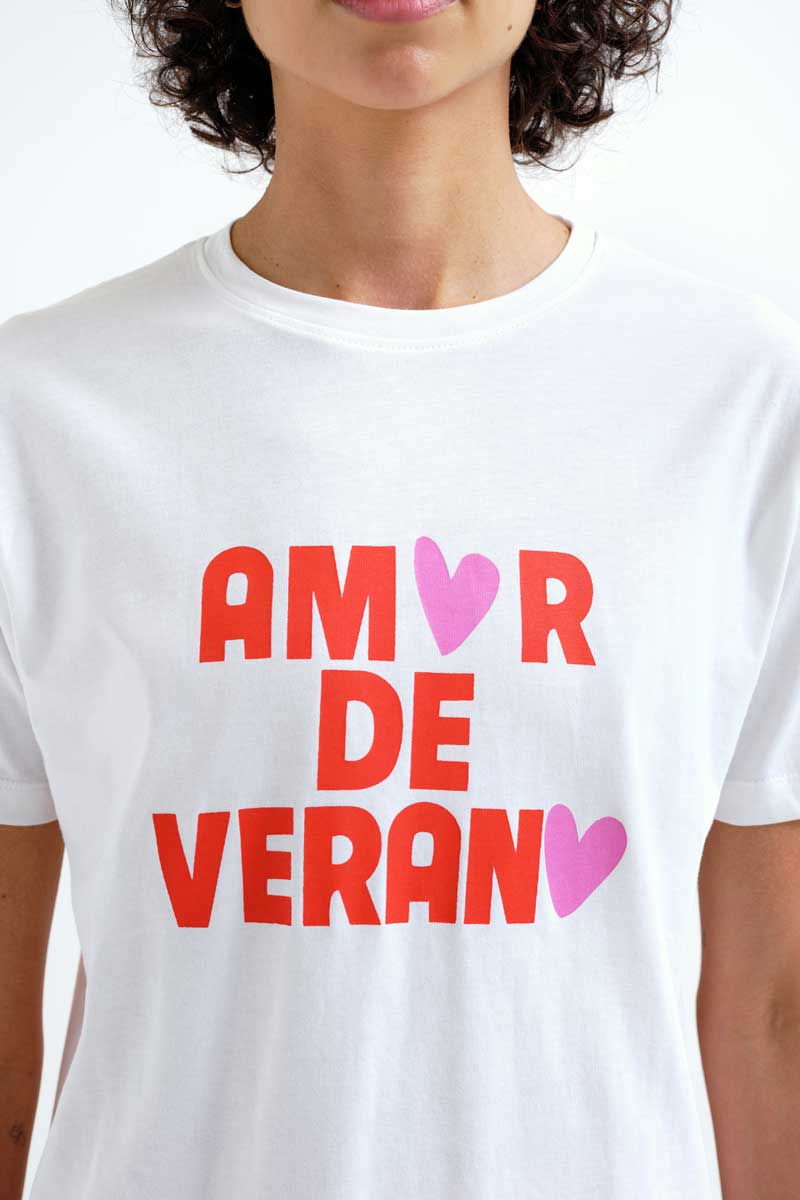 CAMISETA CON ESTAMPADO AMOR DE VERANO