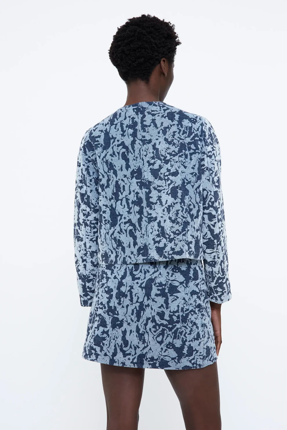 CHAQUETA CORTA AZUL