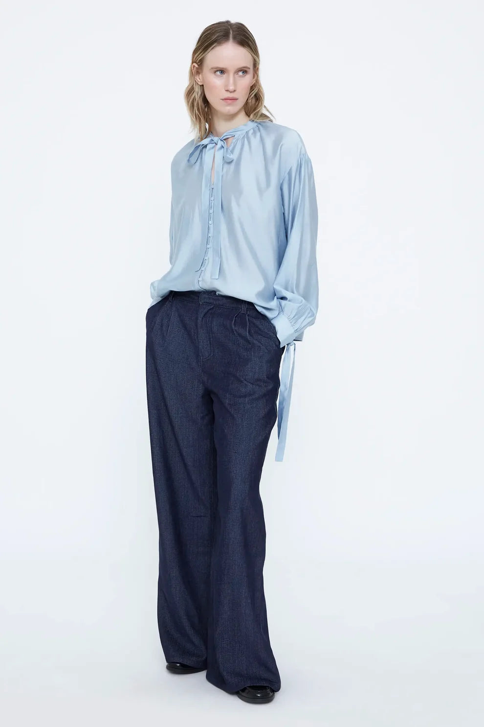 CAMISA SATINADA AZUL