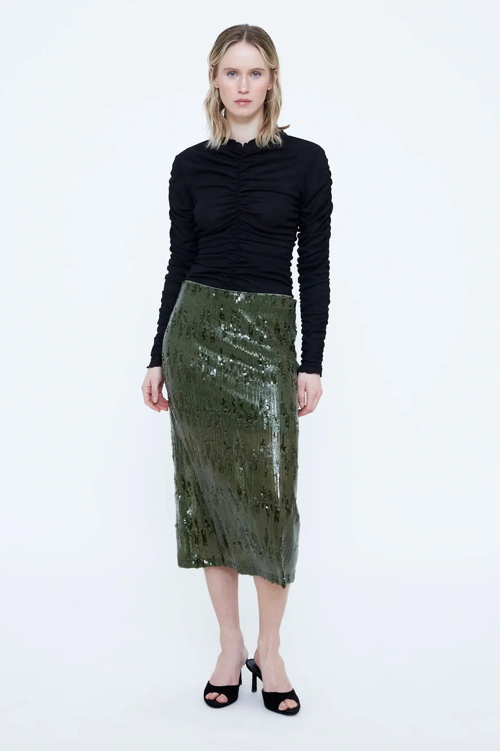 FALDA MIDI DE LENTEJUELAS VERDE